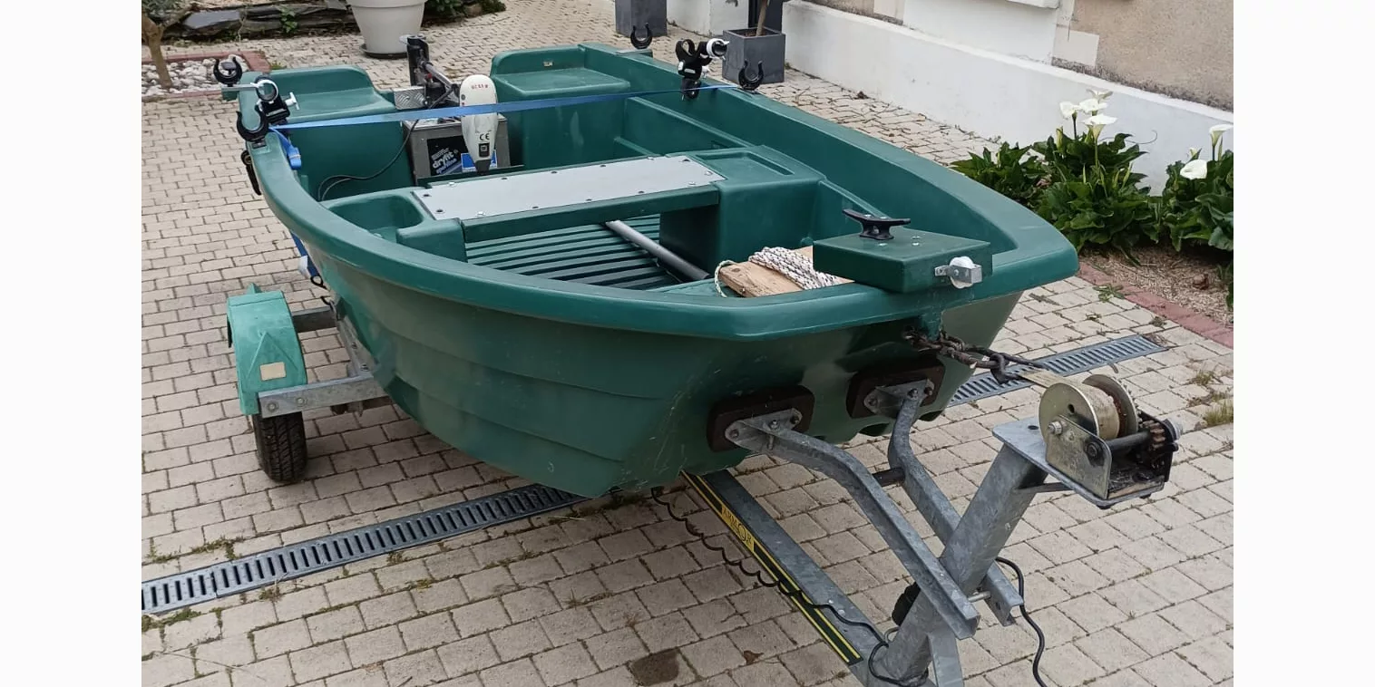 Location barque Armor 320